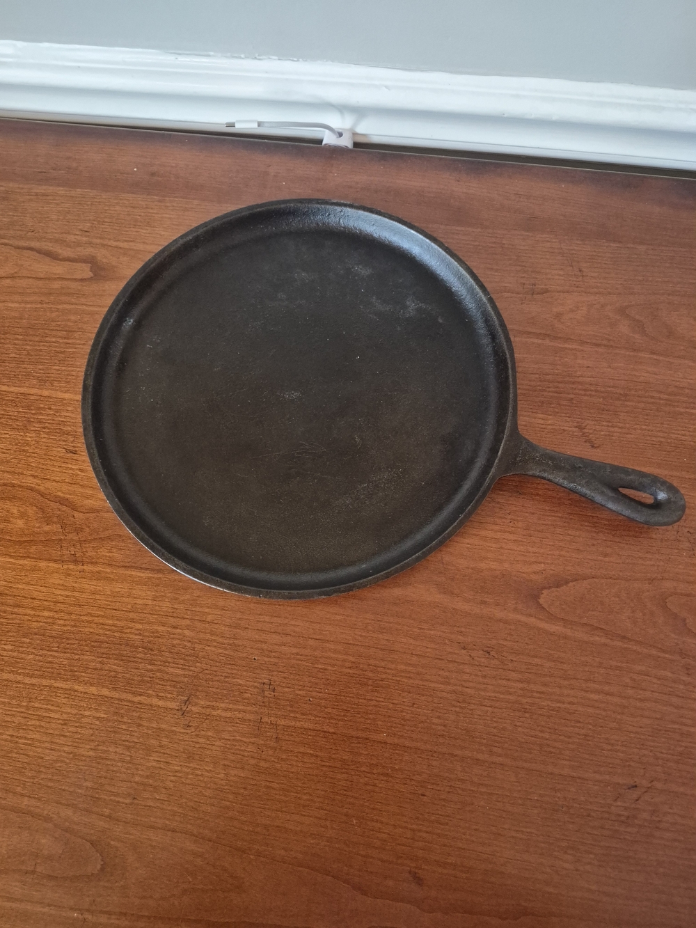 Vintage Lodge Cast Iron Flat Griddle 10.5Inch Made In USA 9